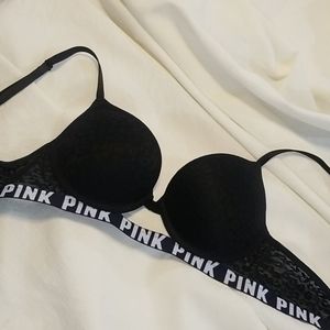 VS, Where Everywhere Push-Up, Leopard Stretch, 34B